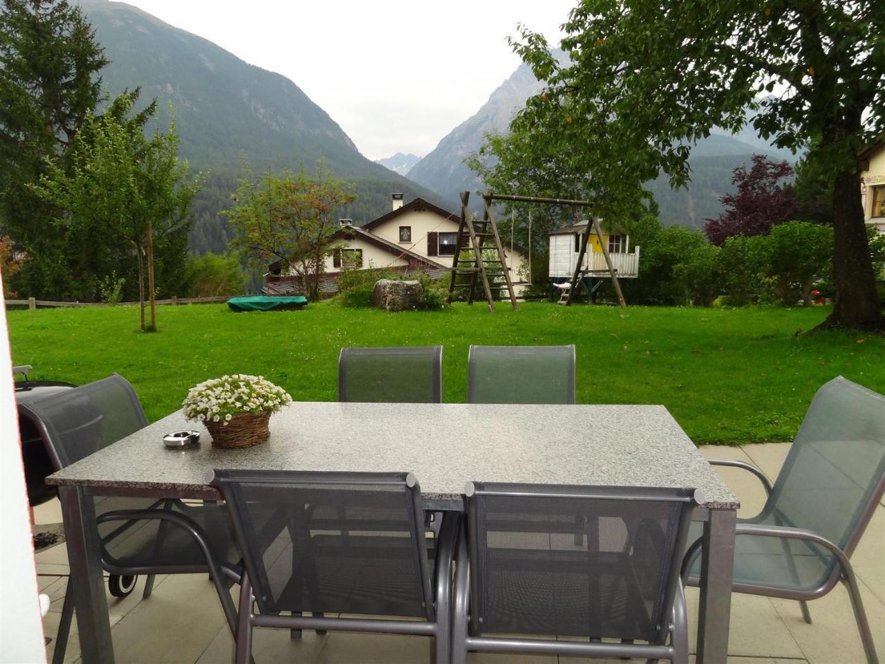 Chasa Felix Scuol Apartment Exterior photo